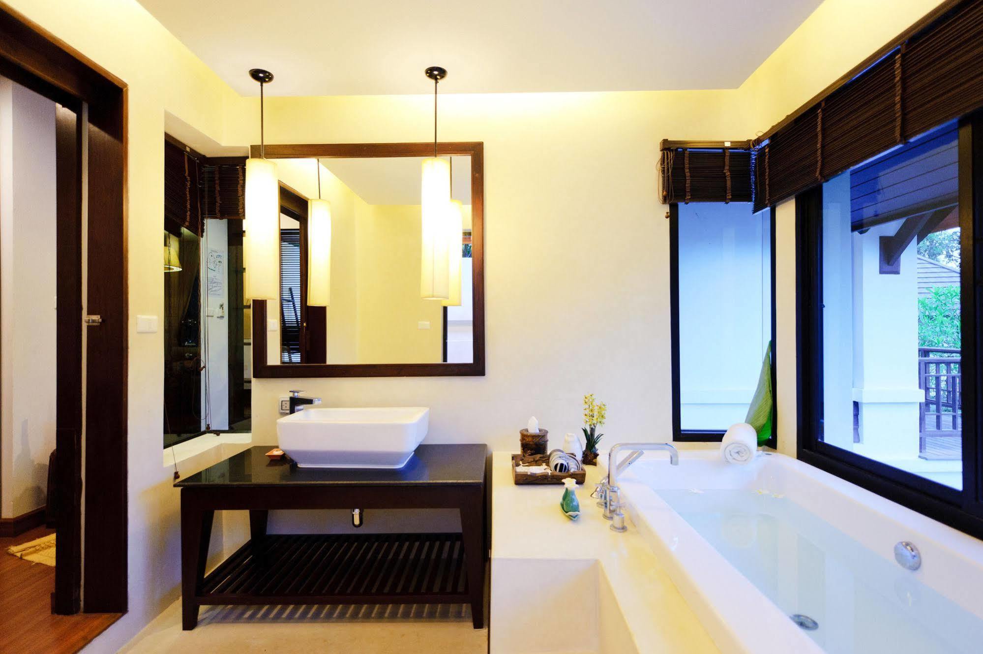 Chiangmai Highlands Golf And Spa Resort Mae On Екстер'єр фото